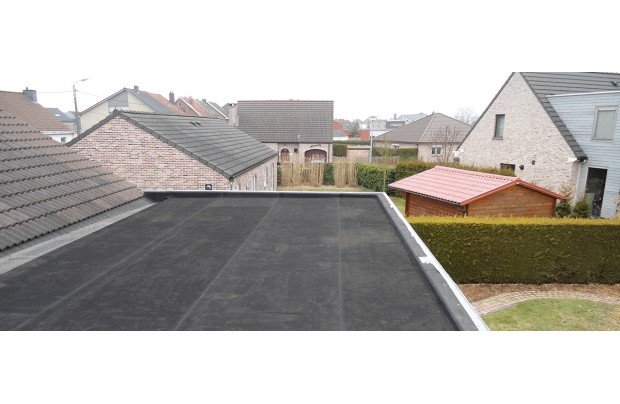 LES RAISONS POUR LESQUELLES LA TOITURE EN CAOUTCHOUC EPDM EST LE SYSTEME DE TOITURE LE PLUS ECOLOGIQUE